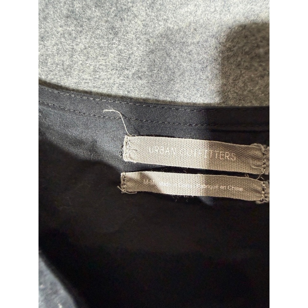 Urban Outfitters Black Square Neck Button Front Puff Sleeve Crop Top Medium - Picture 3 of 8